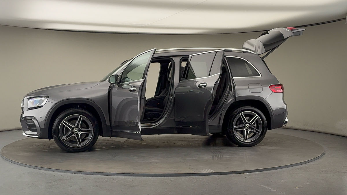 More views of Mercedes-Benz GLB