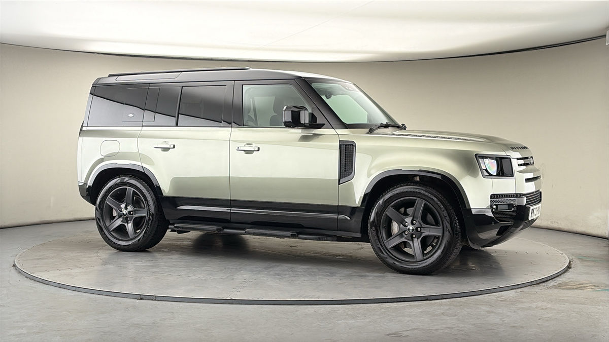 More views of Land Rover Defender 110