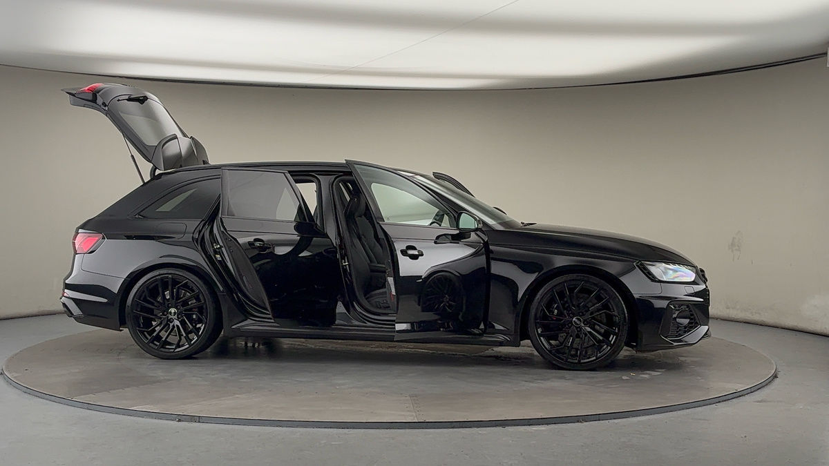 More views of Audi RS4 Avant