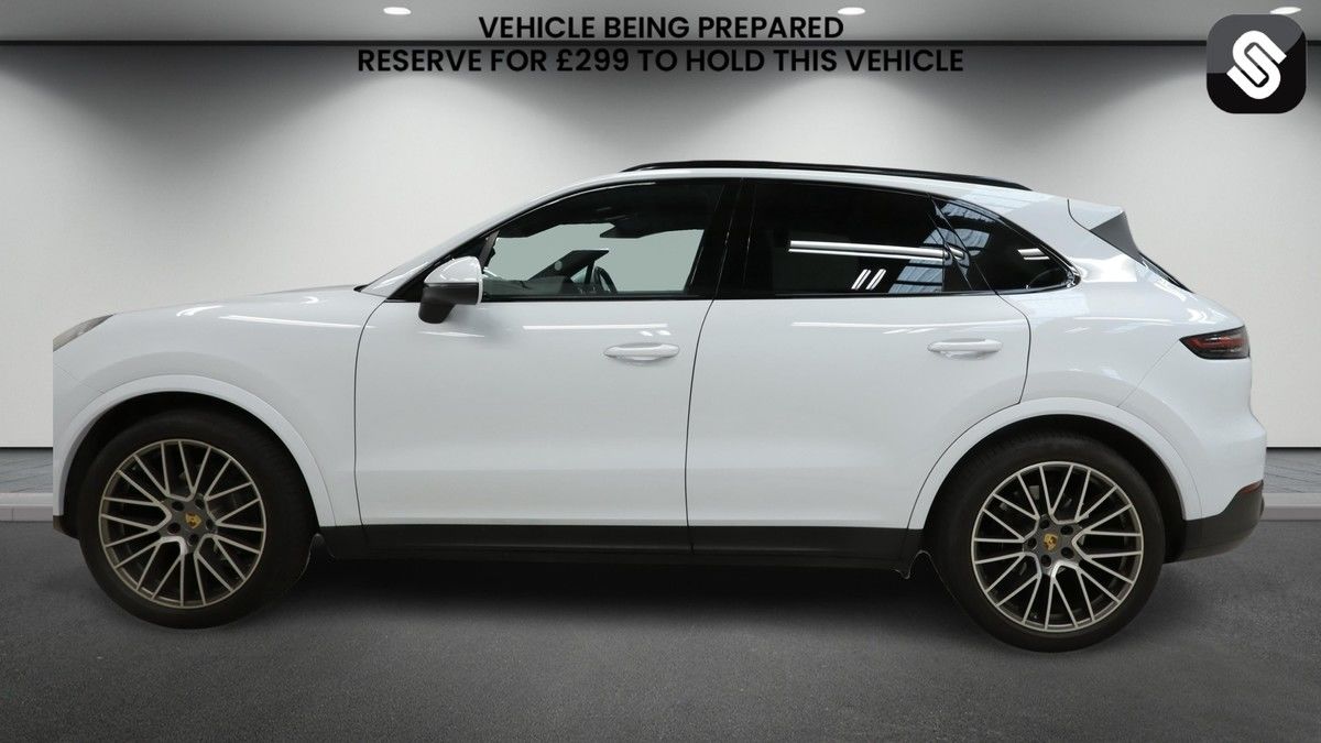 Porsche Cayenne Image 6