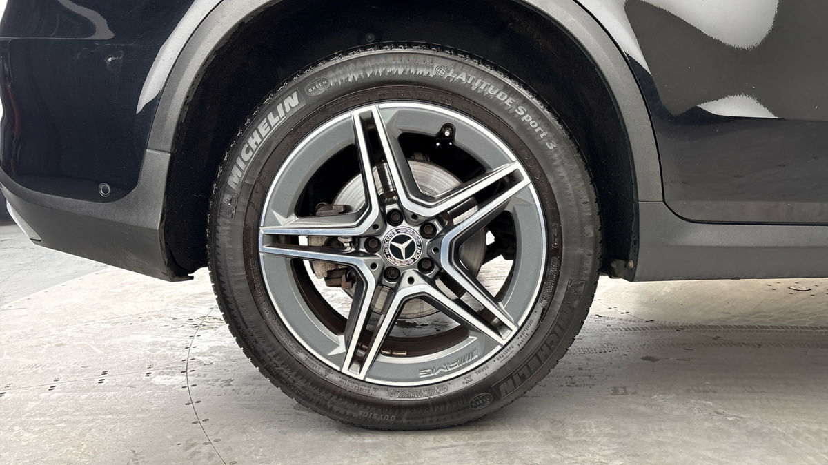 Mercedes-Benz GLC Image 10