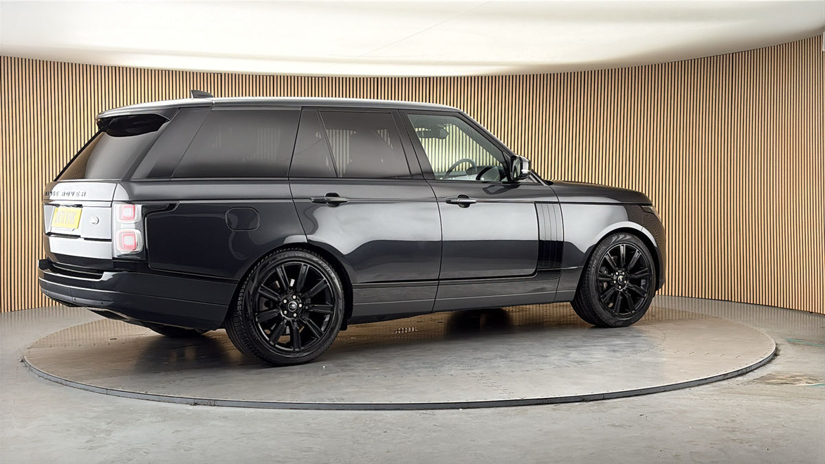 More views of Land Rover Range Rover