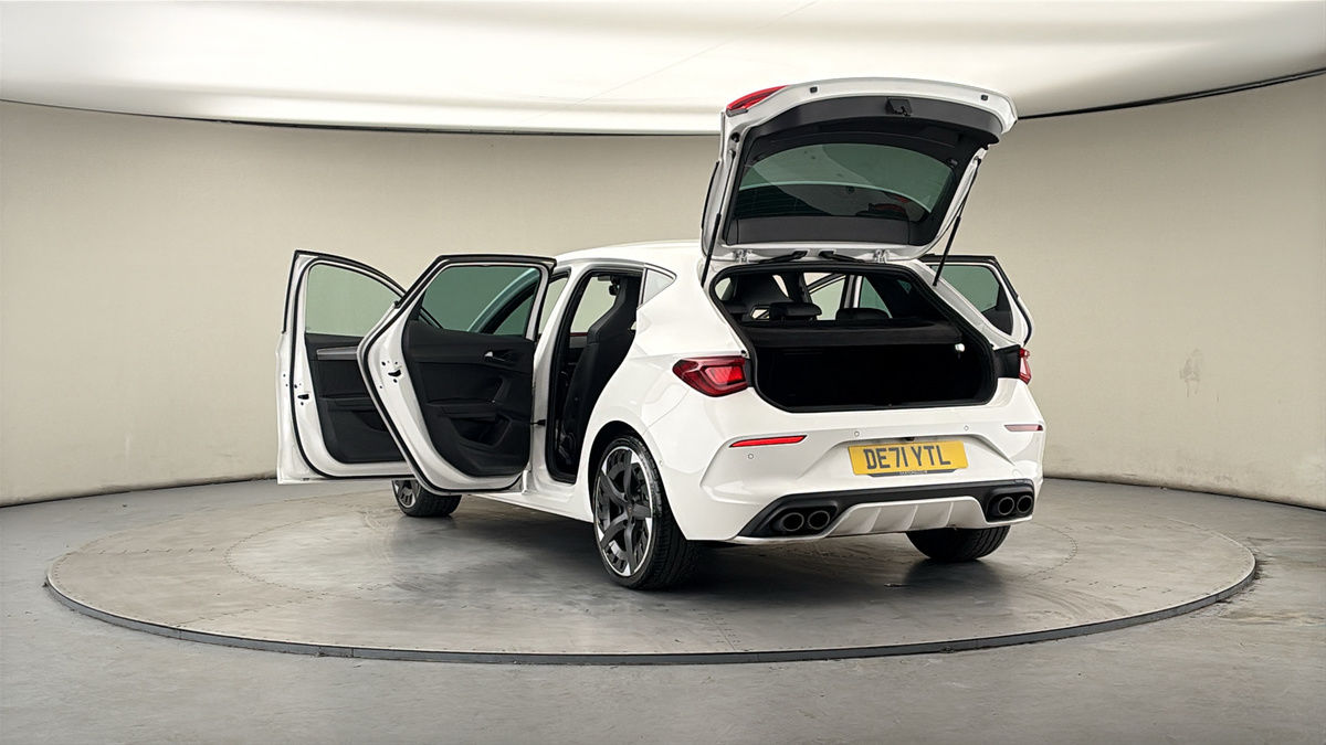 More views of CUPRA Leon