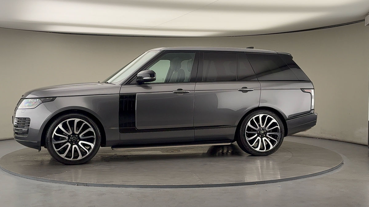 More views of Land Rover Range Rover