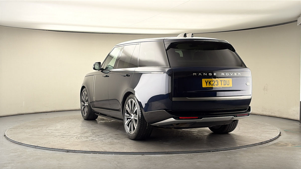 More views of Land Rover Range Rover