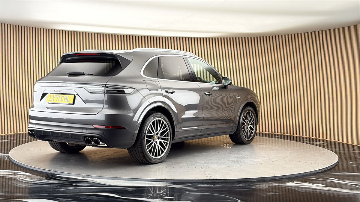 More views of Porsche Cayenne