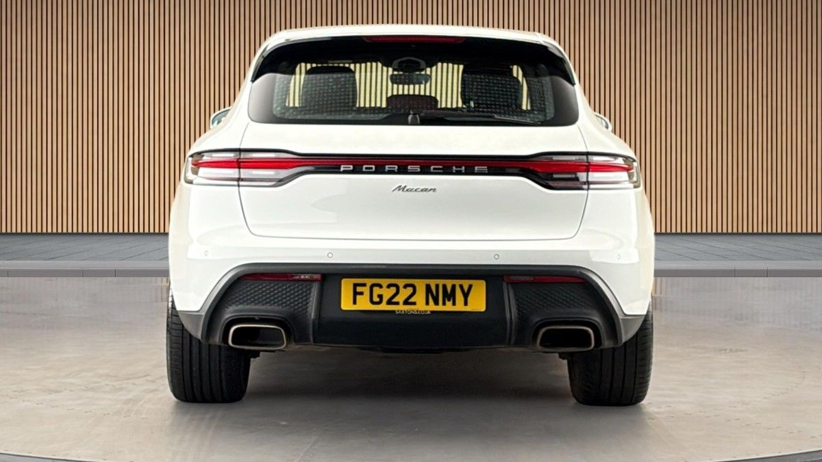 Porsche Macan Image 4