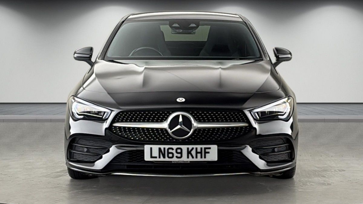 Mercedes-Benz CLA Image 3