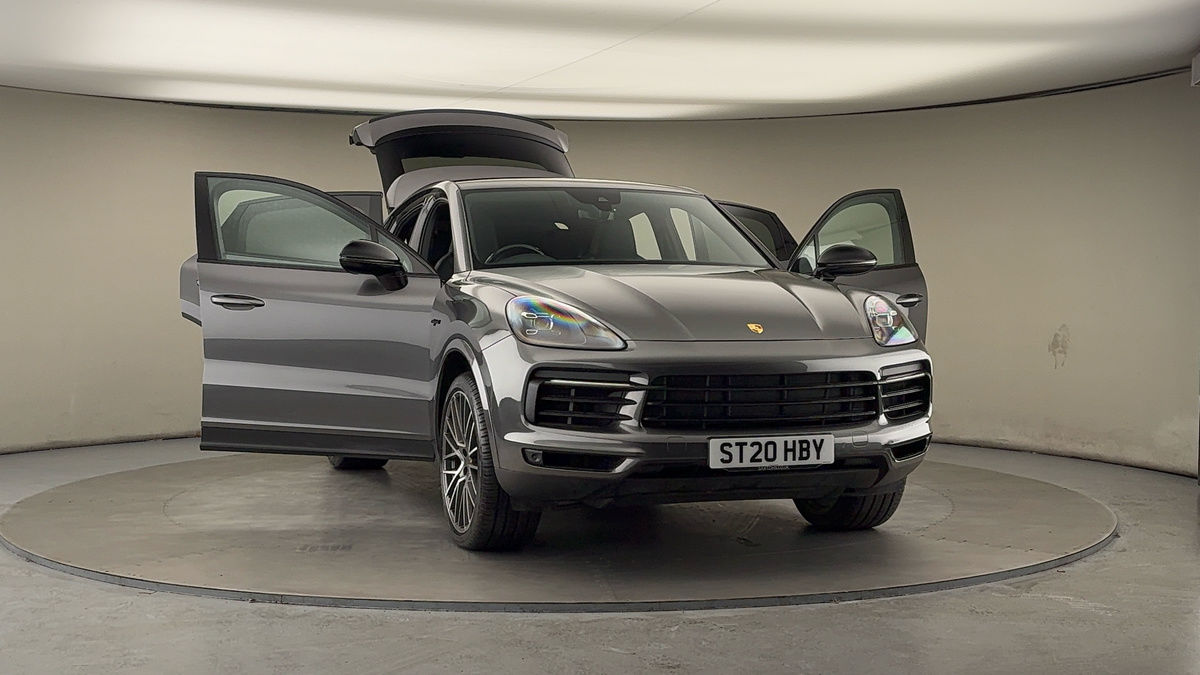 More views of Porsche Cayenne