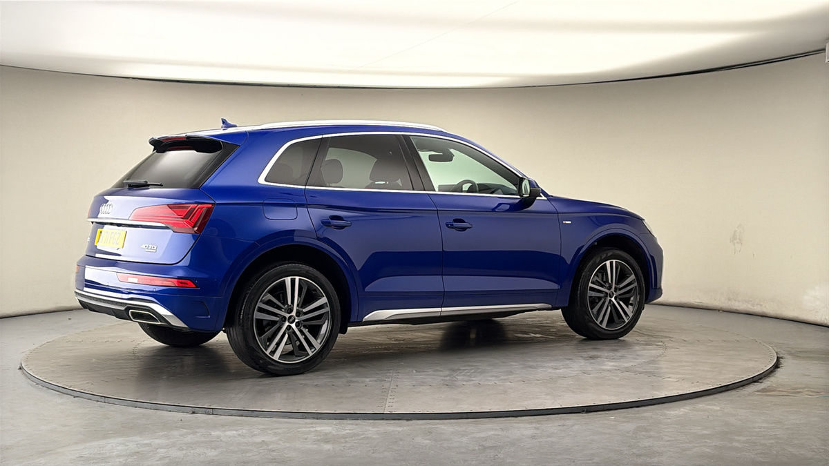 More views of Audi Q5