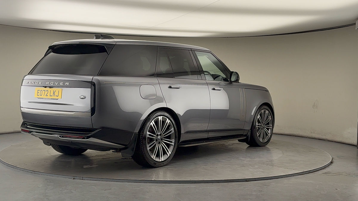 More views of Land Rover Range Rover