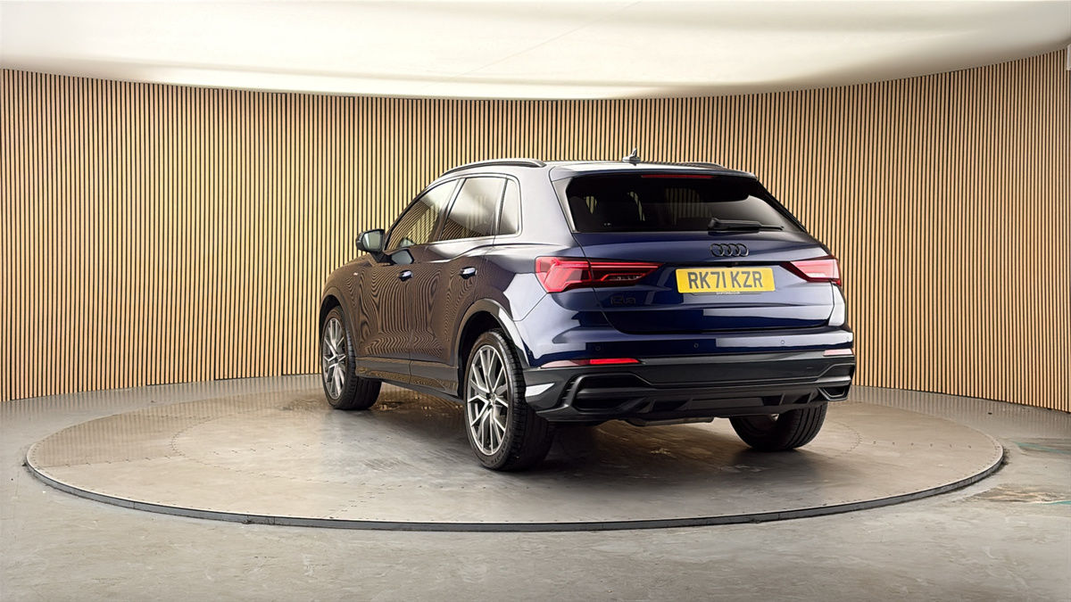 More views of Audi Q3