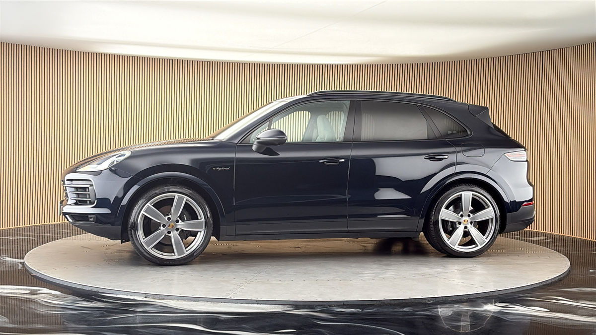 More views of Porsche Cayenne