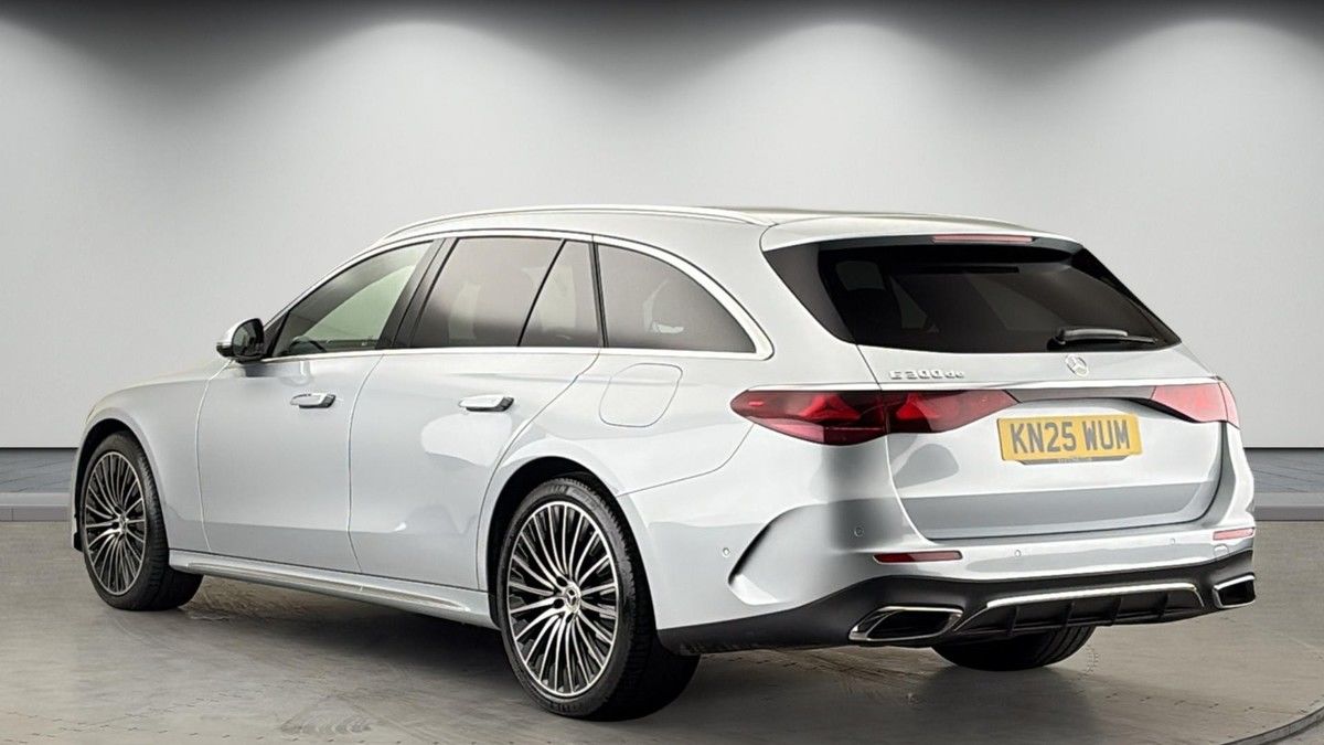 Mercedes-Benz E Class Image 2