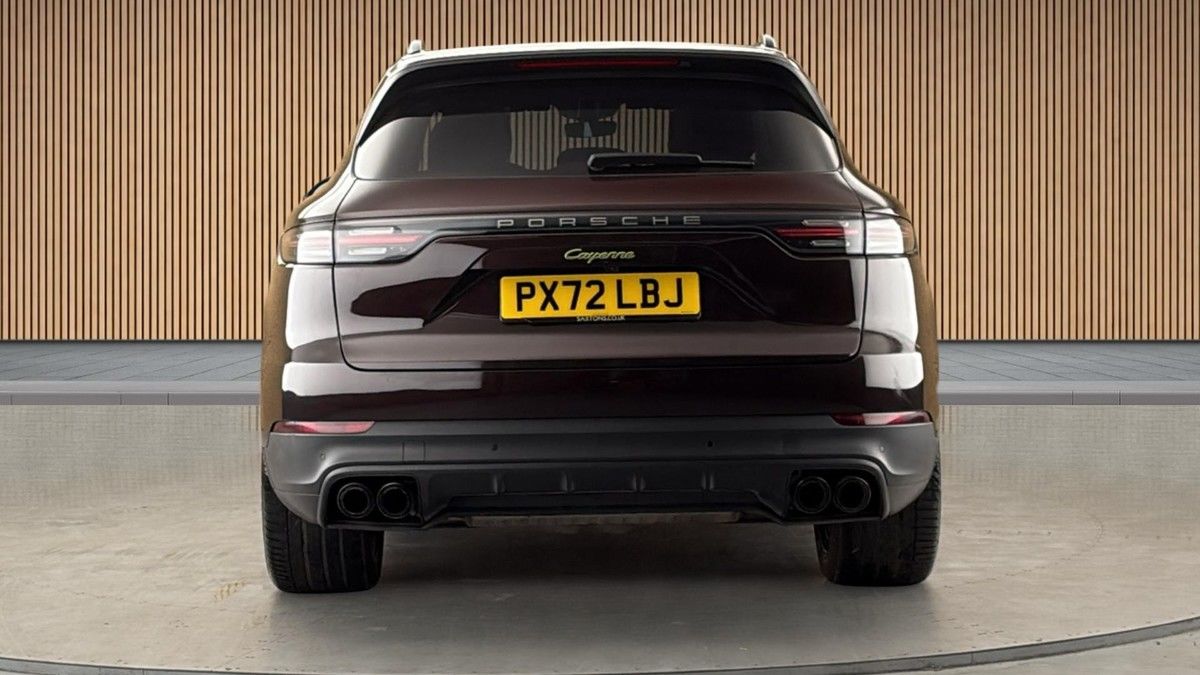 Porsche Cayenne Image 4