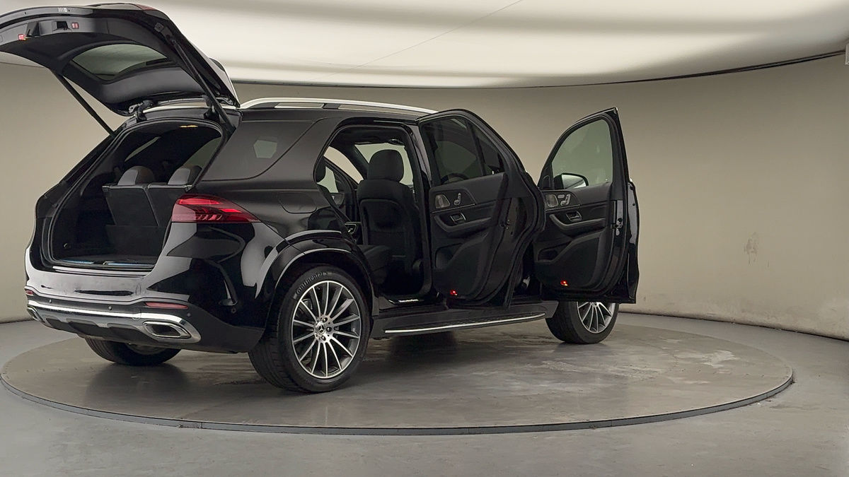 More views of Mercedes-Benz GLE