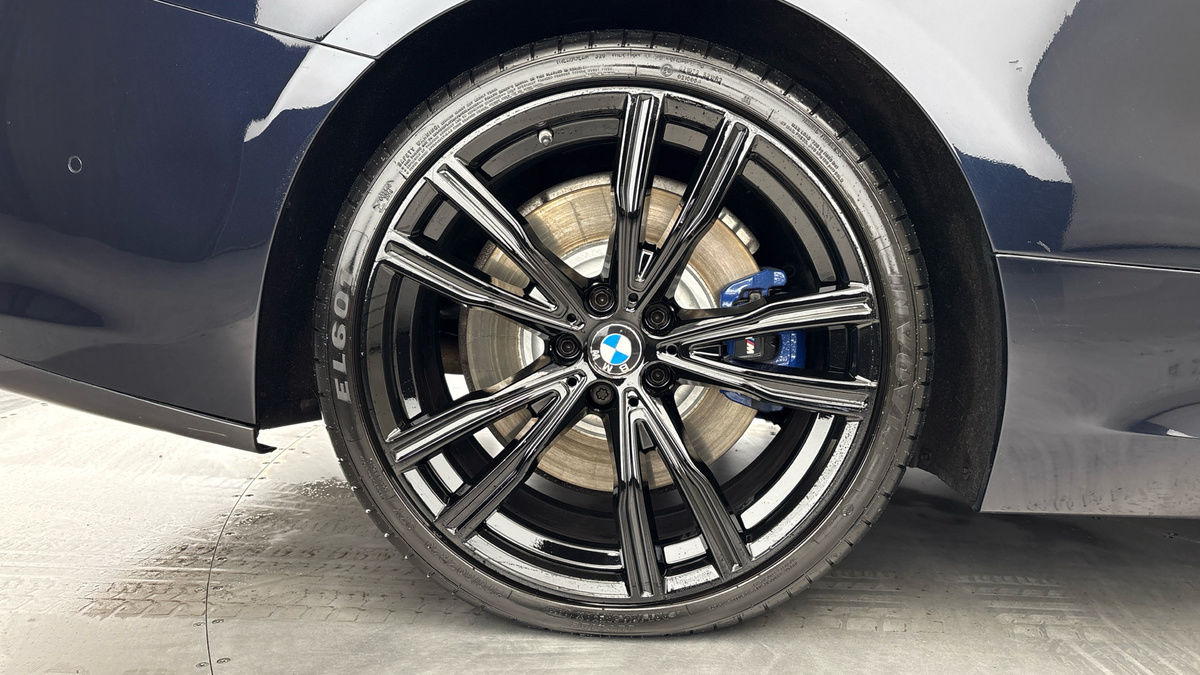 BMW 8 Series Image 10