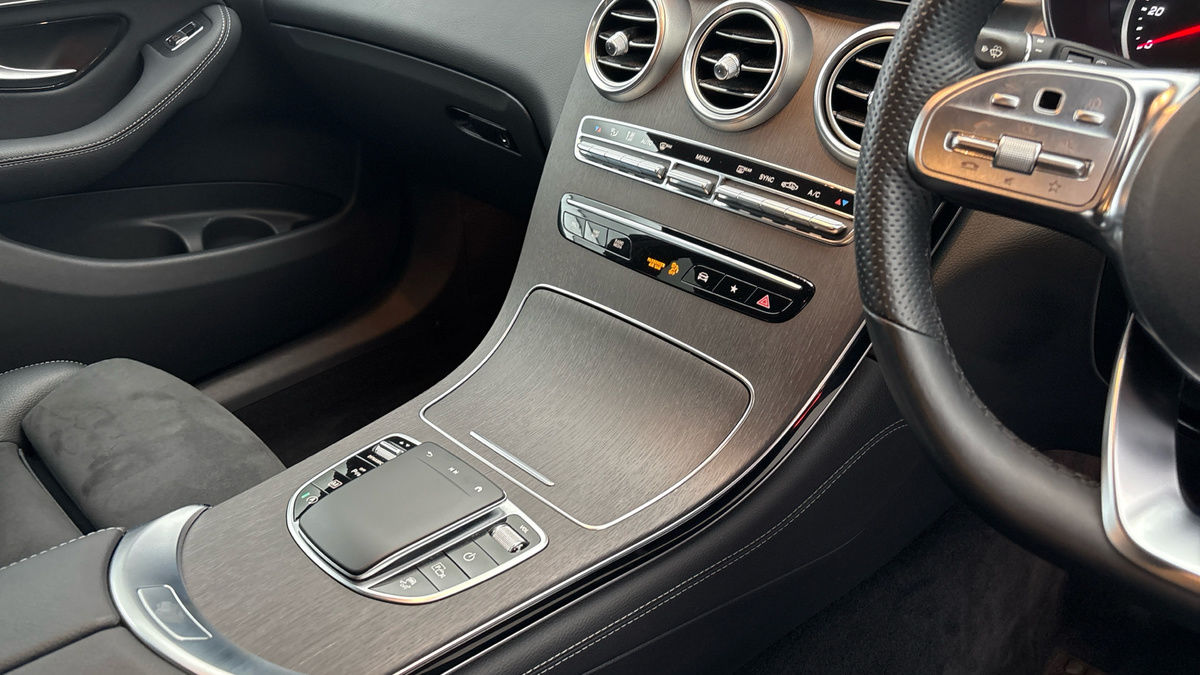 Mercedes-Benz GLC Image 18