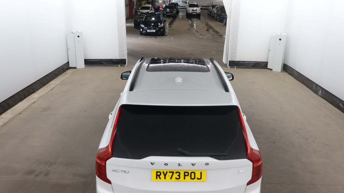 Volvo XC90 Image 8