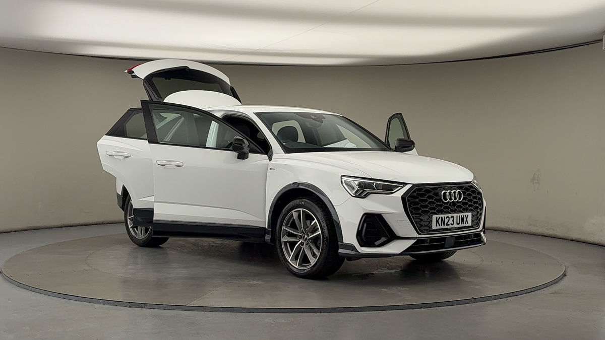 More views of Audi Q3