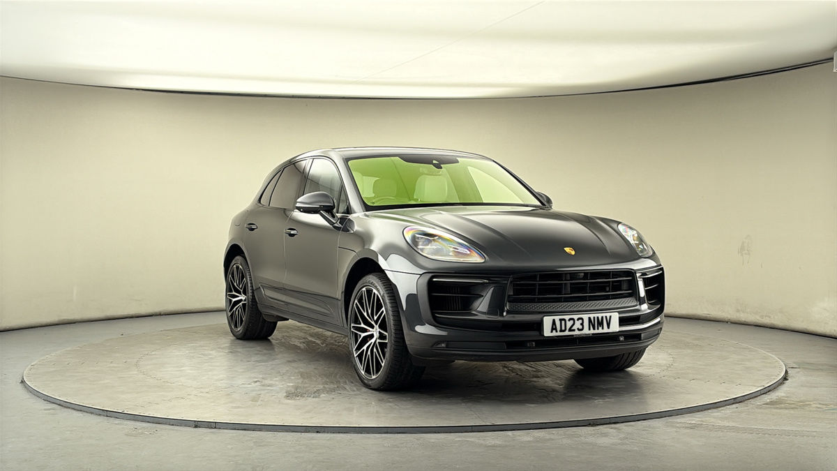 More views of Porsche Macan
