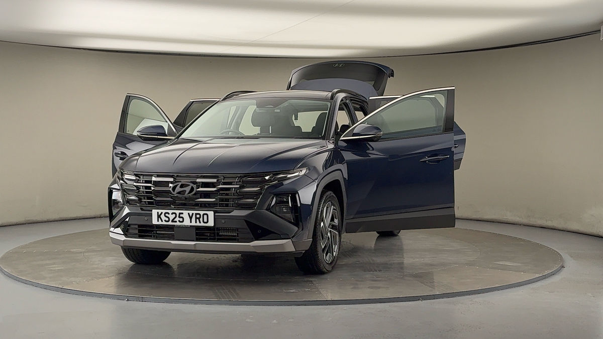 More views of Hyundai TUCSON