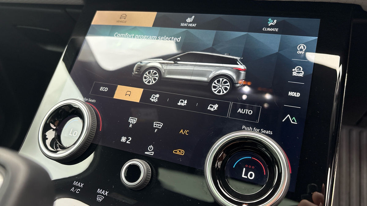 Land Rover Range Rover Evoque Image 30