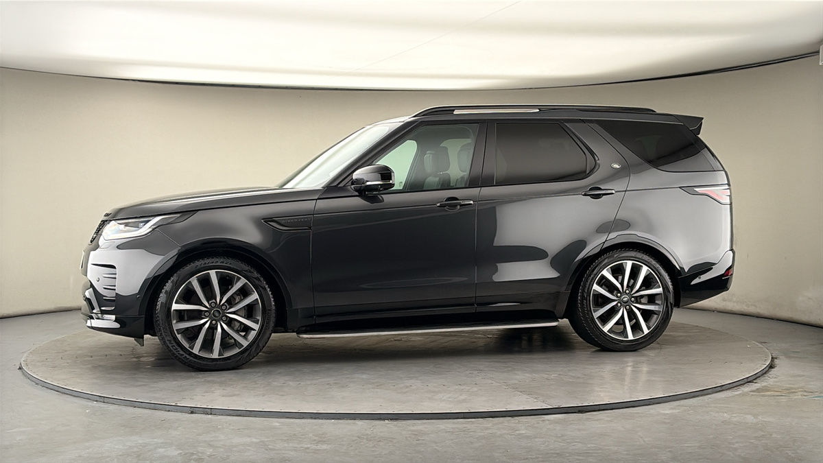 More views of Land Rover Discovery