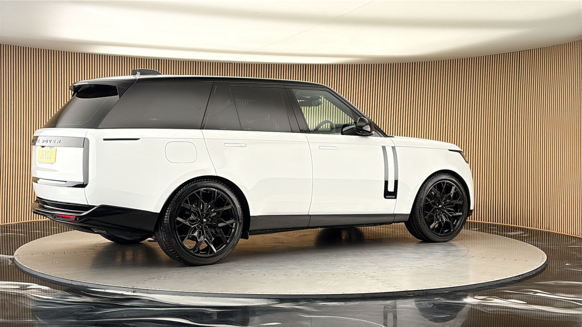 More views of Land Rover Range Rover