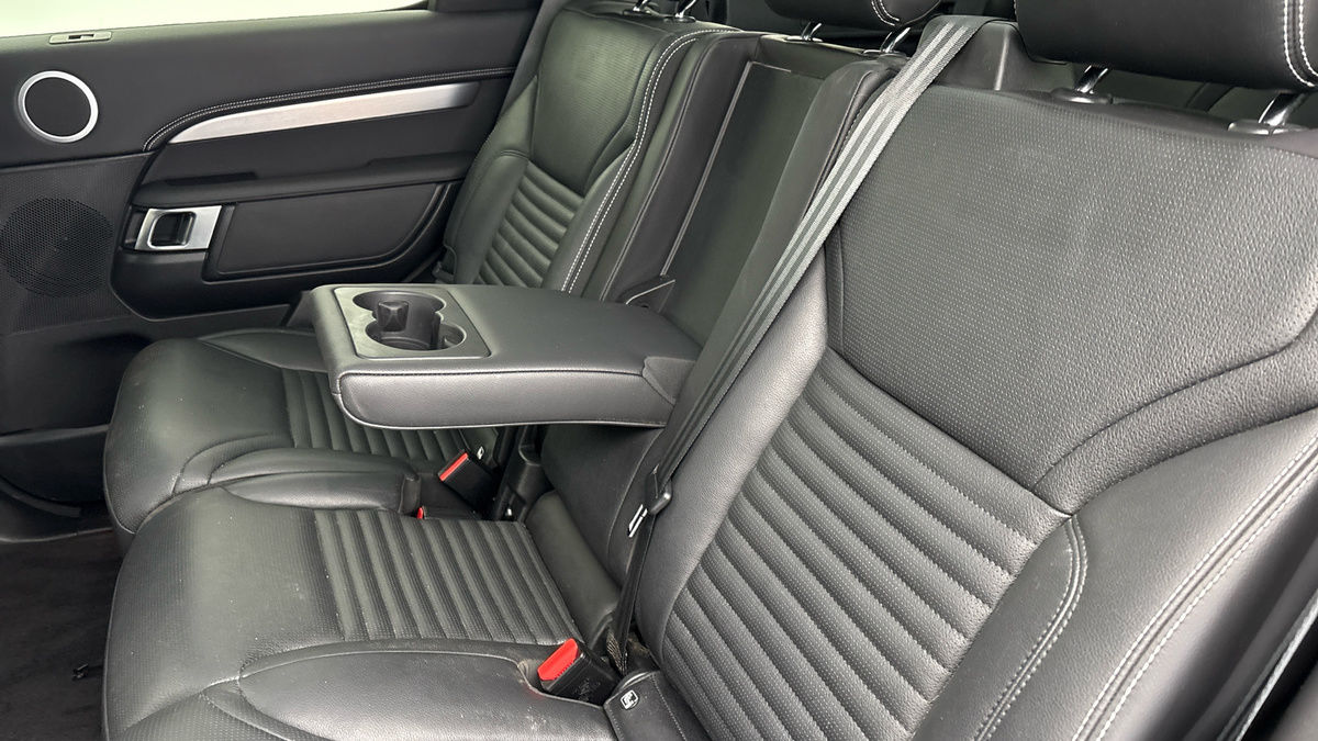 Land Rover Discovery Image 9