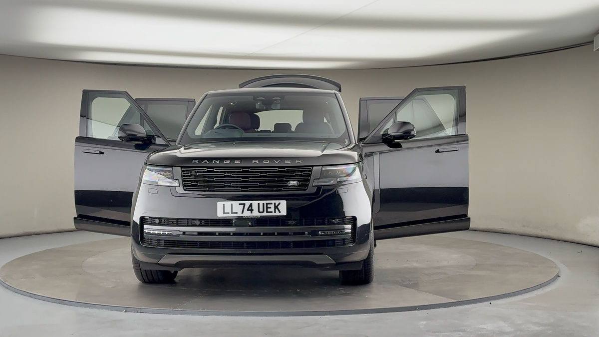 More views of Land Rover Range Rover