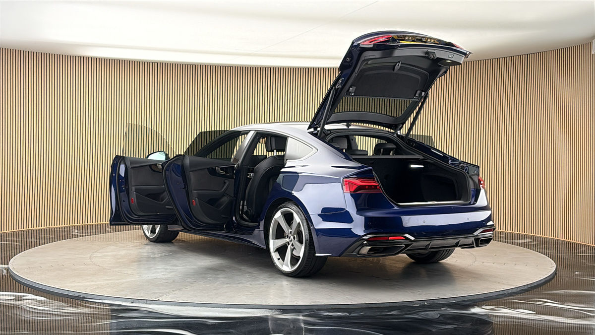 Audi A5 Image 23