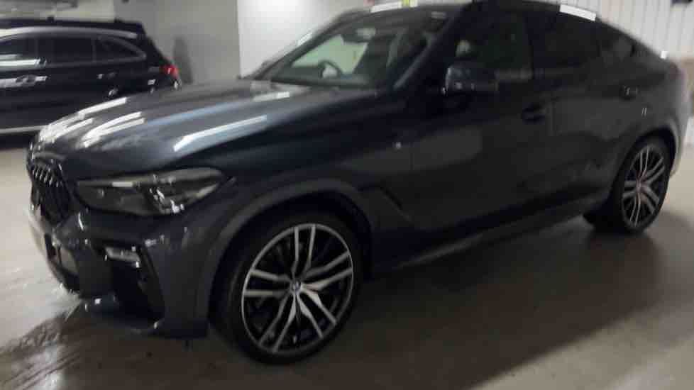 More views of BMW X6
