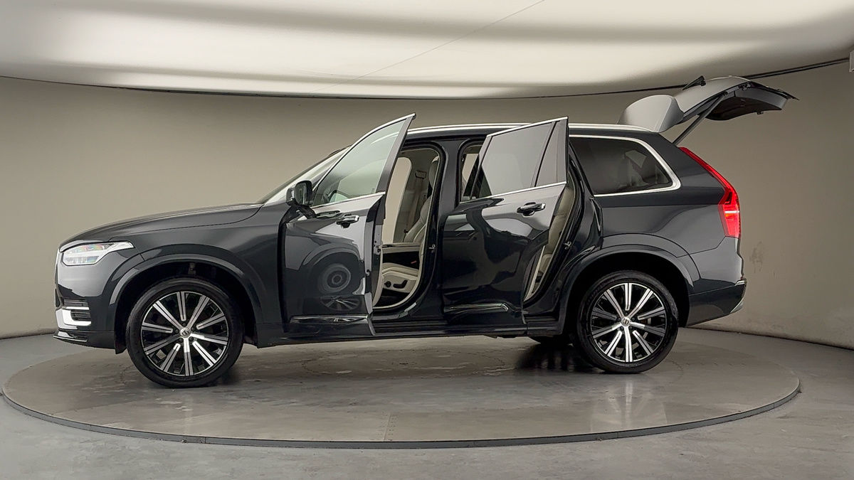 More views of Volvo XC90