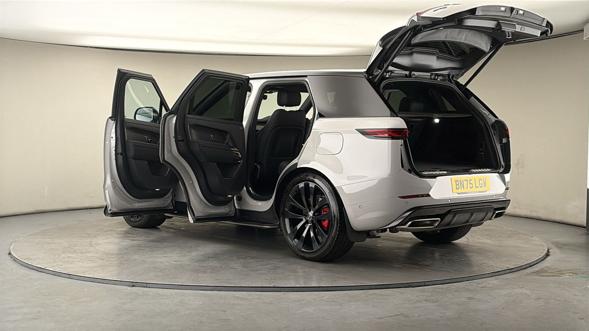 More views of Land Rover Range Rover Sport