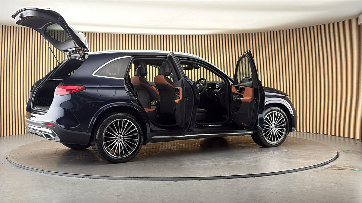More views of Mercedes-Benz GLC