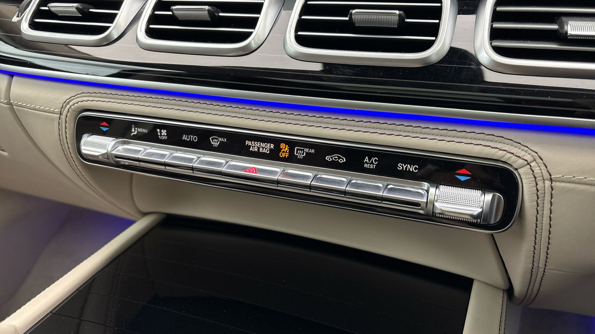 Mercedes-Benz Maybach GLS Image 26