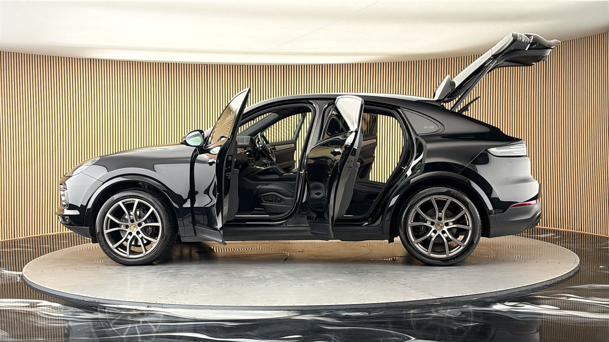 More views of Porsche Cayenne