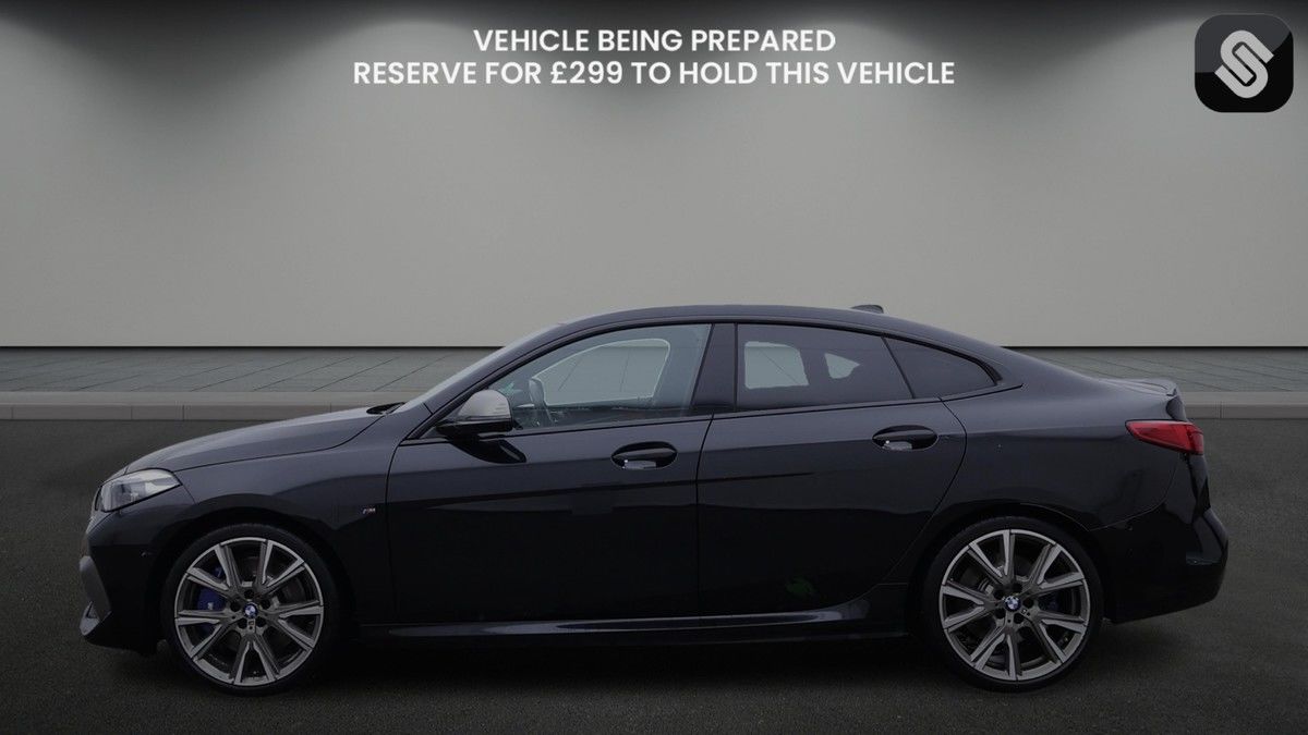 BMW 2 Series Image 6