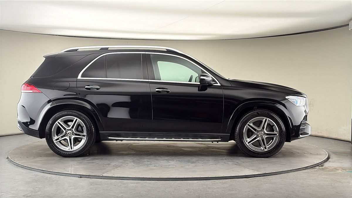 Mercedes-Benz GLE Image 16