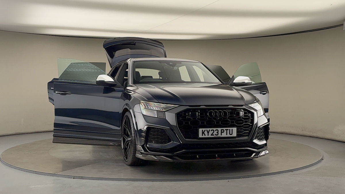 More views of Audi RSQ8
