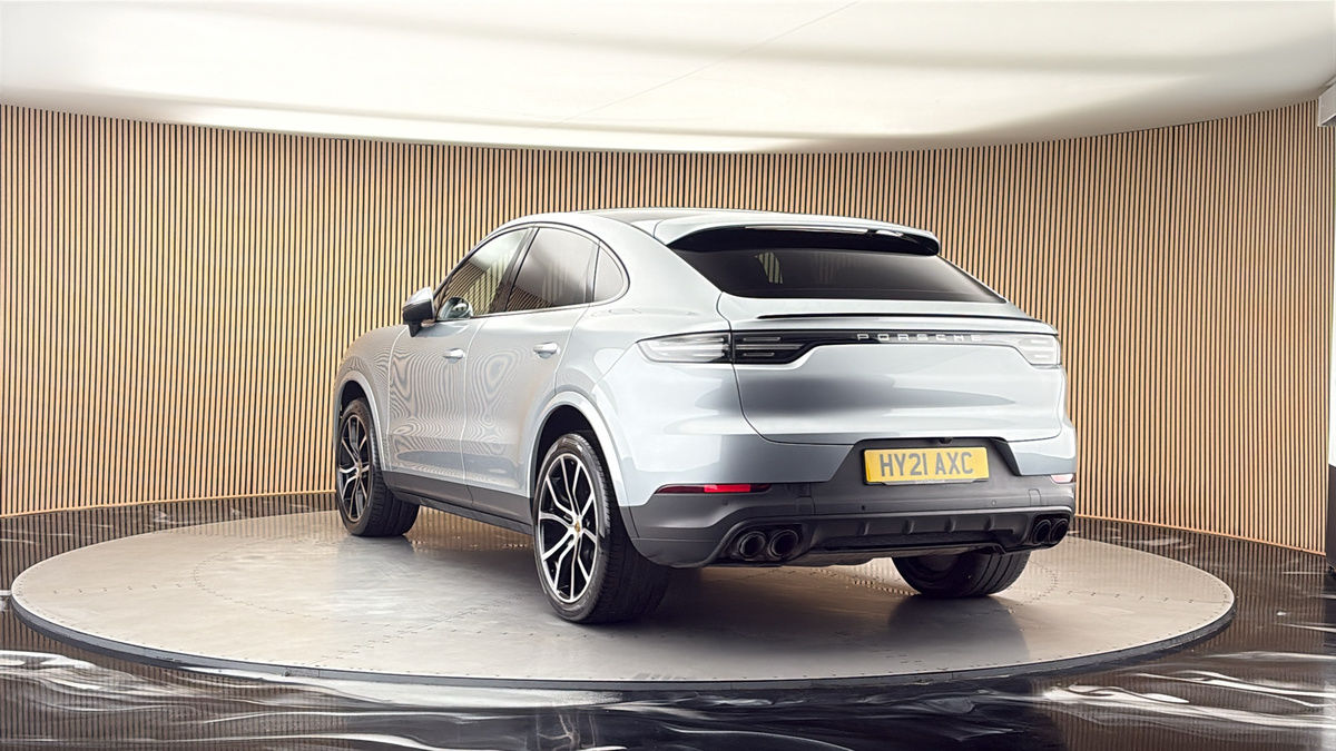 More views of Porsche Cayenne