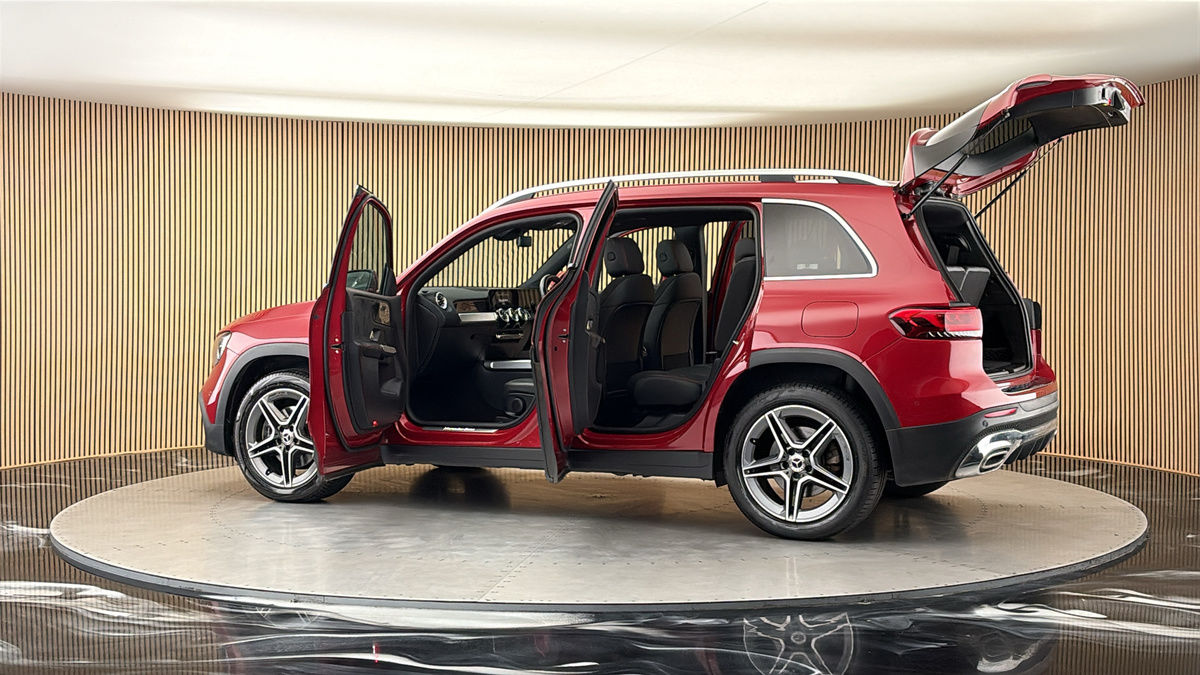 More views of Mercedes-Benz GLB