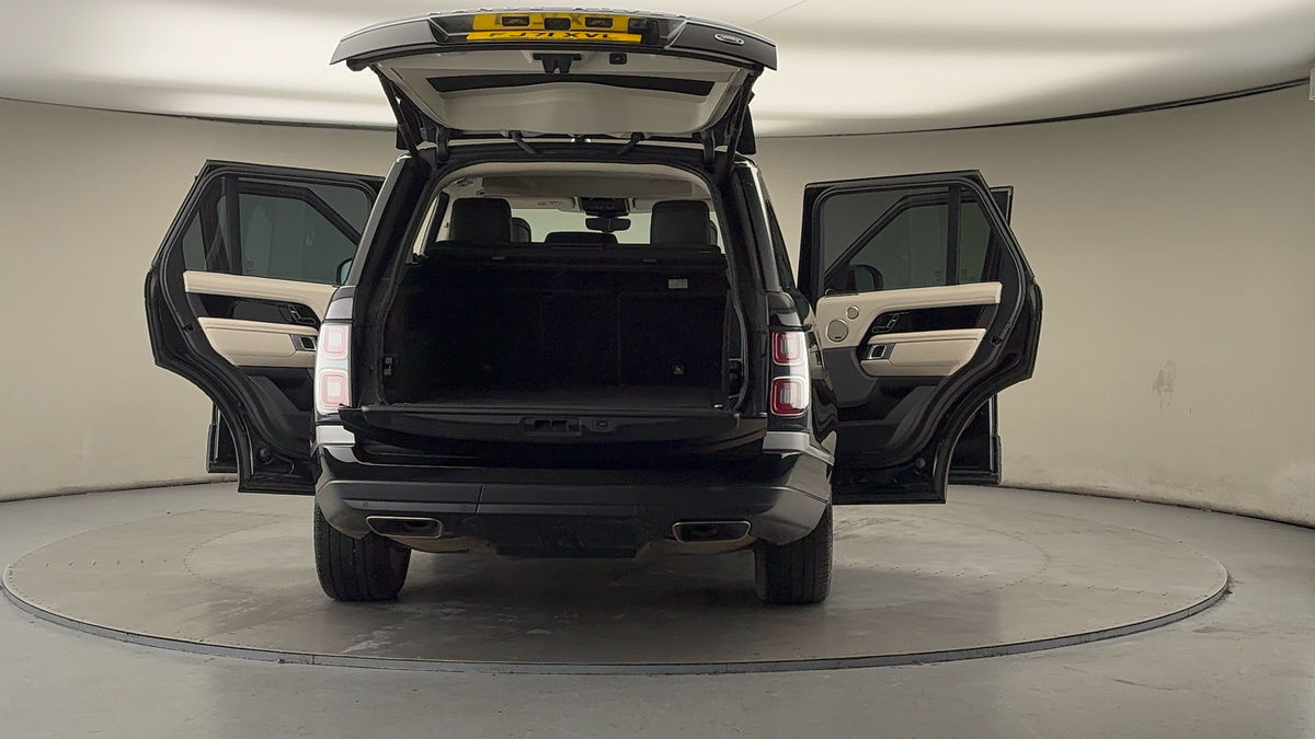 More views of Land Rover Range Rover