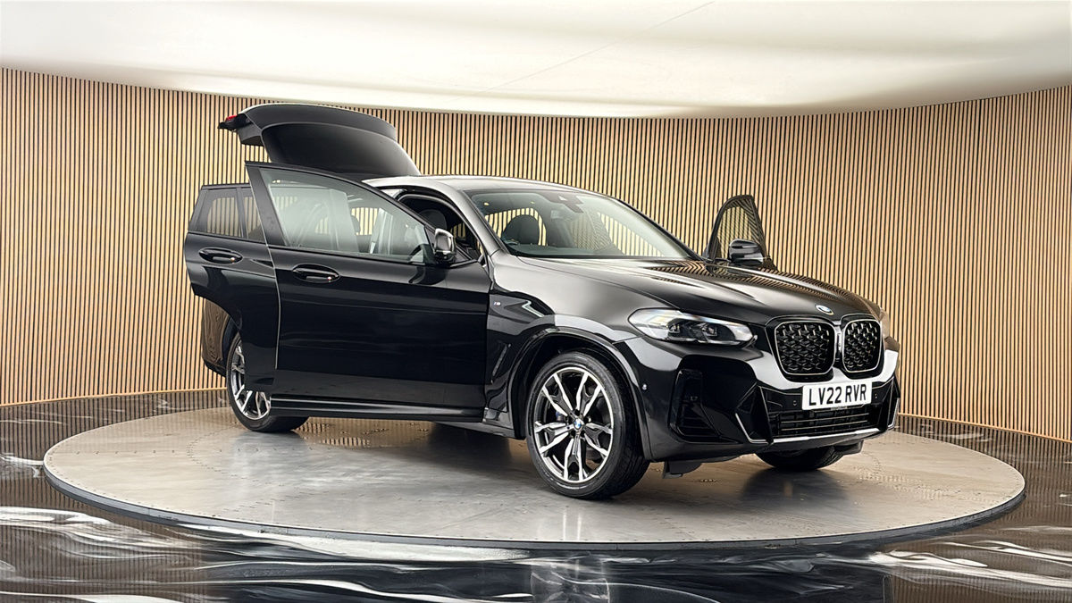 More views of BMW X4