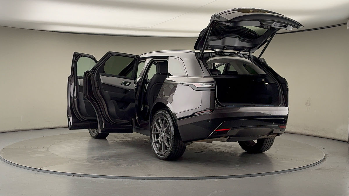 Land Rover Range Rover Velar Image 23