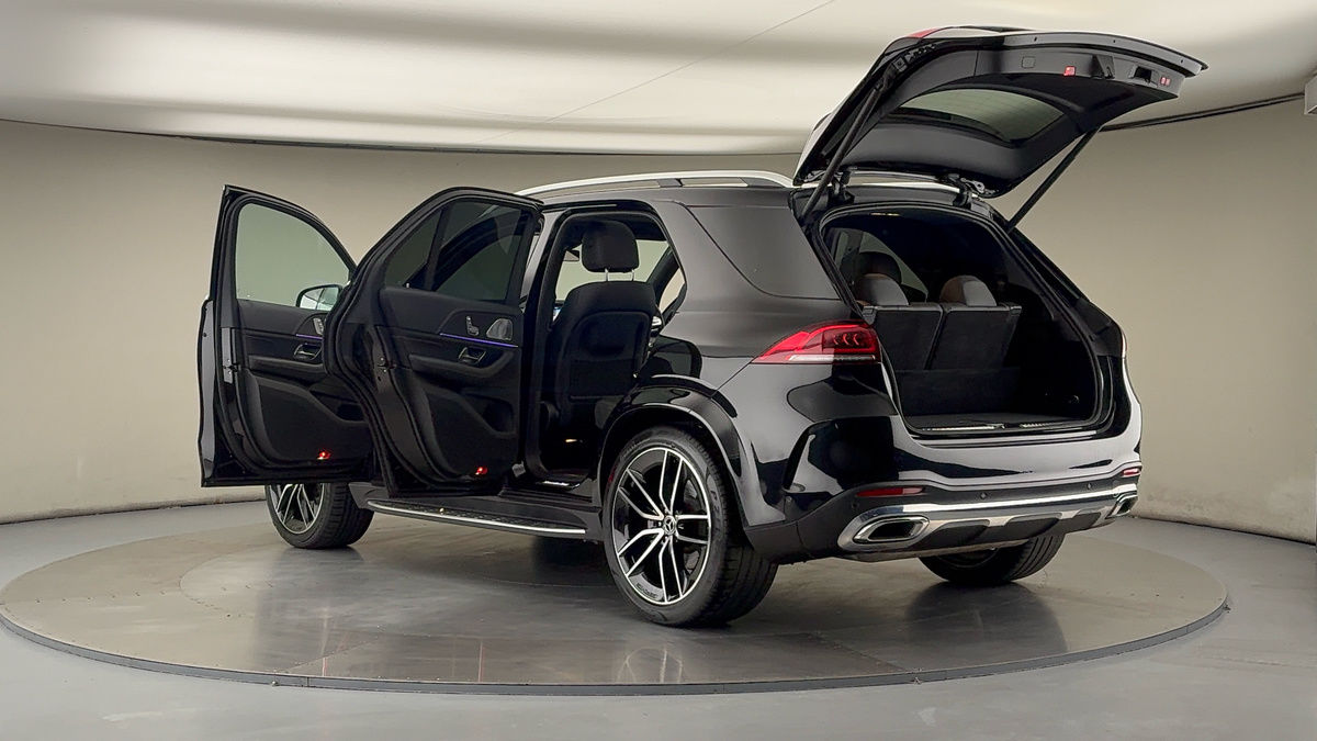 More views of Mercedes-Benz GLE