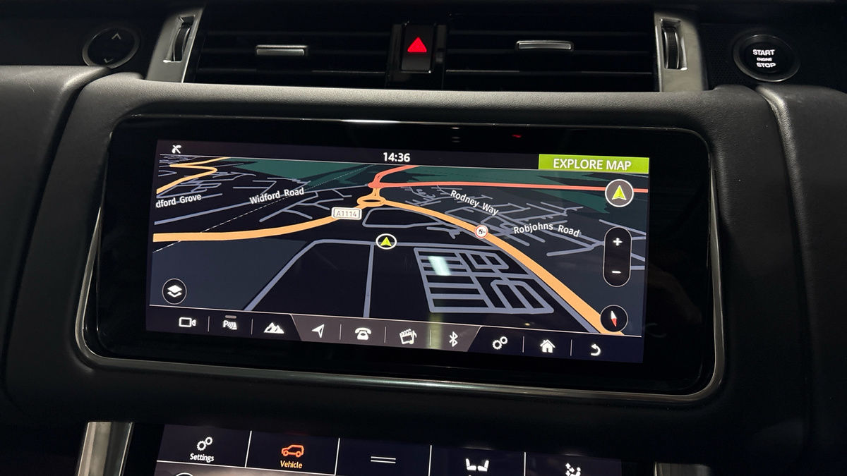 Land Rover Range Rover Sport Image 17