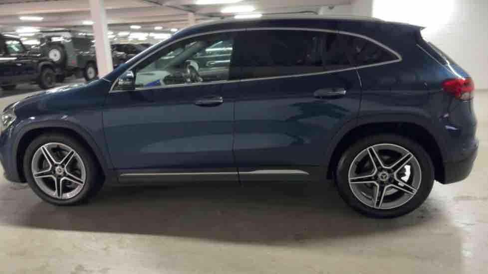 More views of Mercedes-Benz GLA