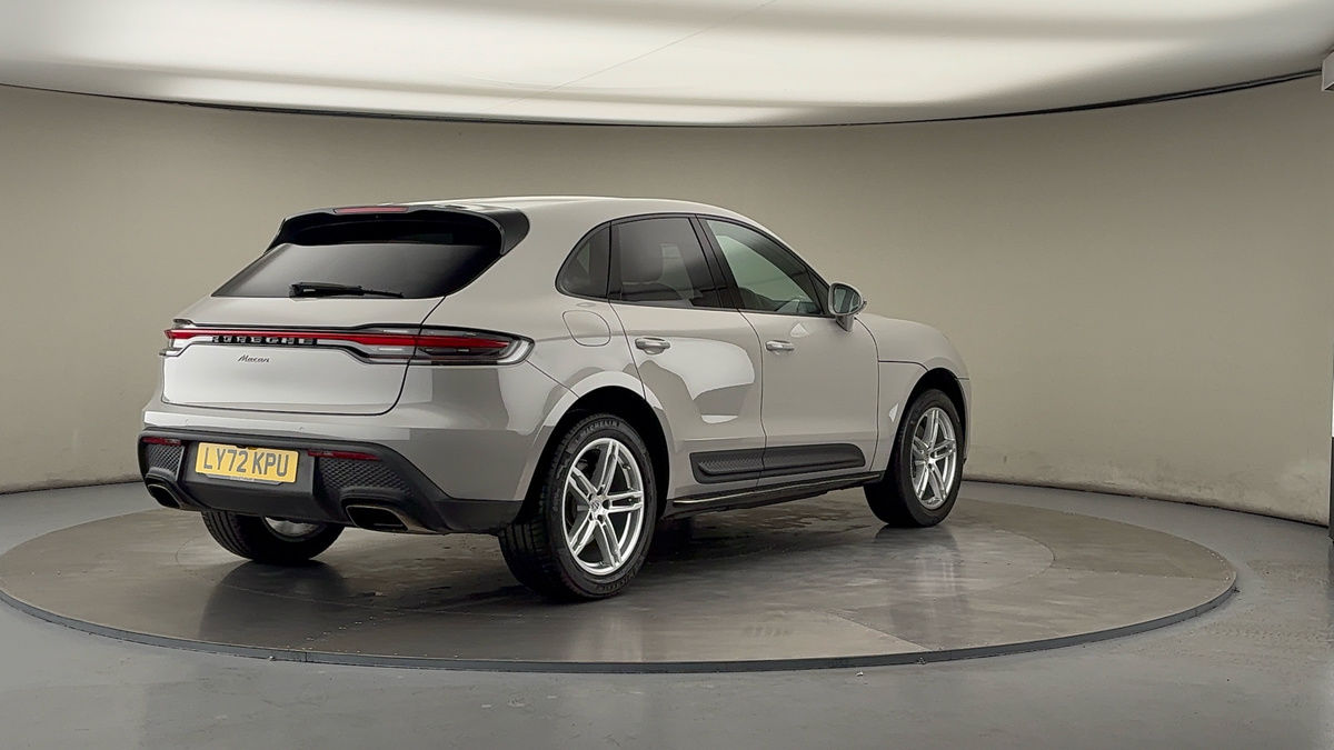 More views of Porsche Macan